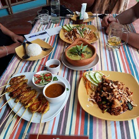 Hacienda Happy Days
