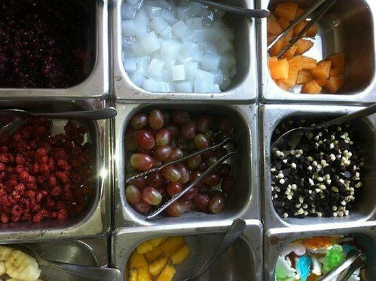 Mr Froyo Frozen Yogurt