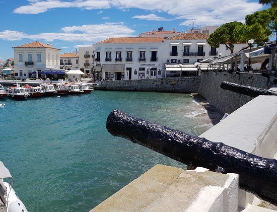 Bouboulina's Statue