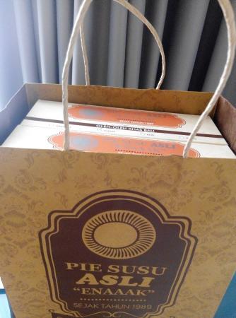 Pie Susu Asli Enak