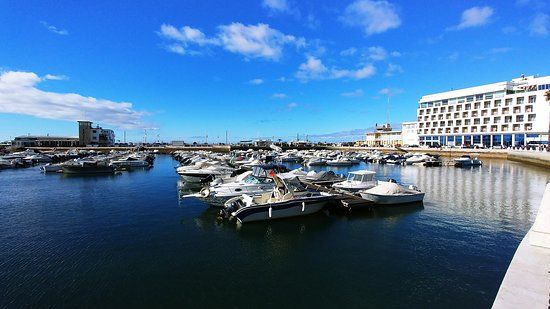 Faro marina