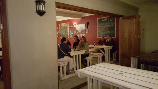 Tamz Pub and Restaurant