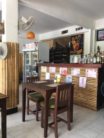 Pui Relax Restaurant & Bar