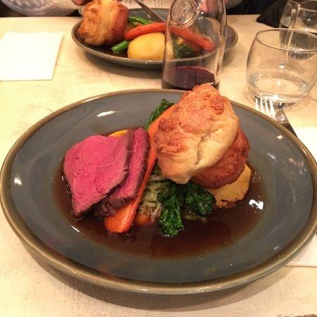 Market Restaurant & Bar