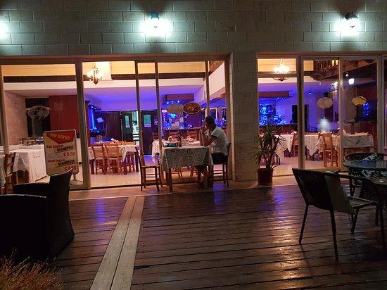 Vibes Restaurant
