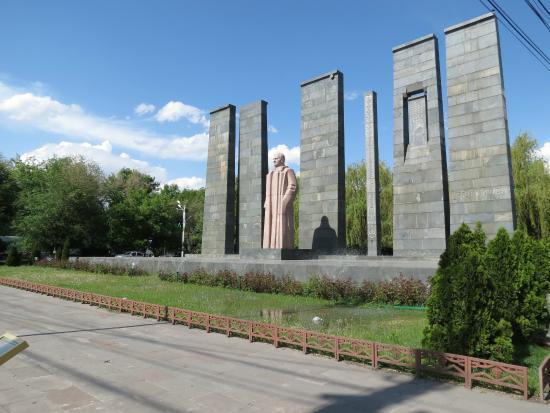 Alexander Myasnikyan Statue