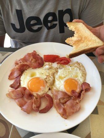 Virage Cafe & Bar
