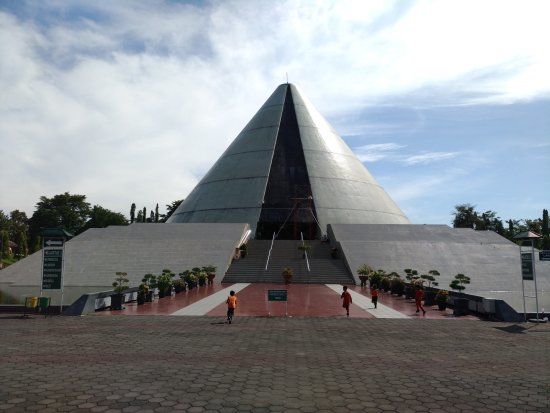 Yogya Kembali Monument