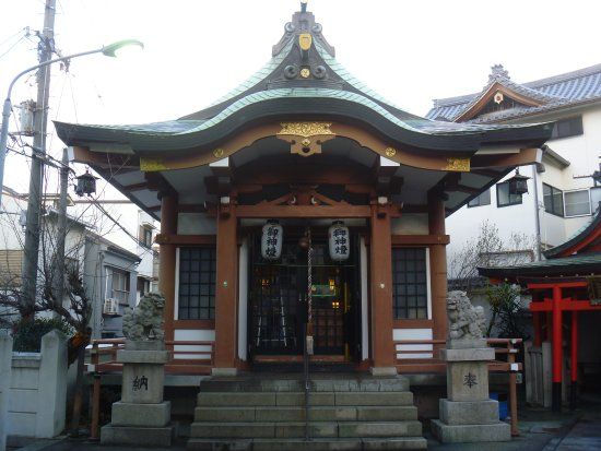 Nishikujo Shrine