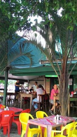 Zeca Ora Bar