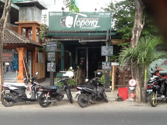 Topeng Warung