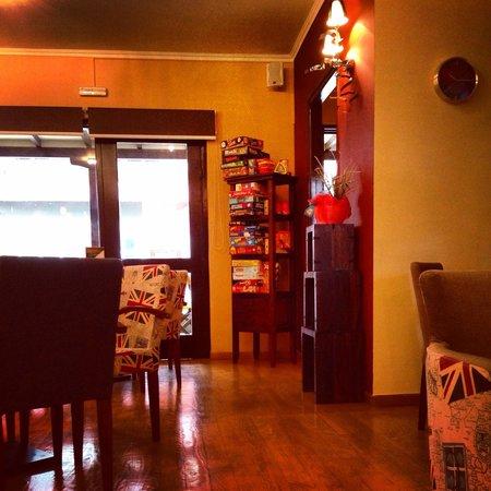 12 Playhouse Cafe