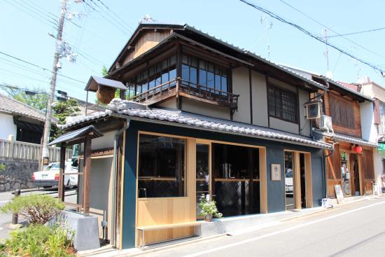 Local SAKE and BEER Stand -SANSARO-
