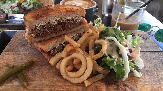 Deus Ex Machina Harajuku