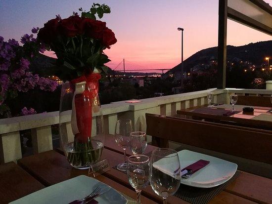 Rosa Bianca Bistro-Pizzeria