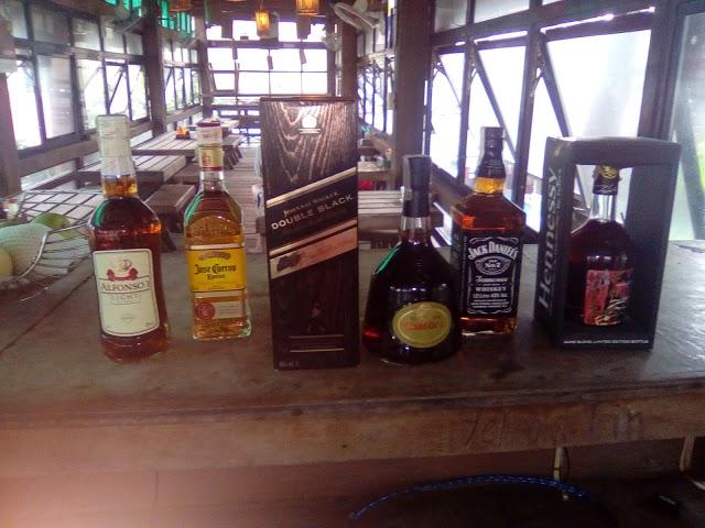 Yellow Fin Bar and Grill