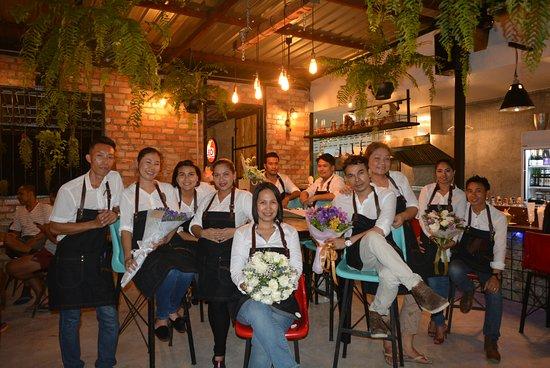 Lhong Restaurant & Bar