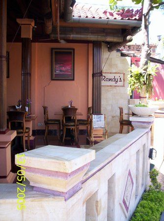 Randy's Cafe Bar & Restaurant