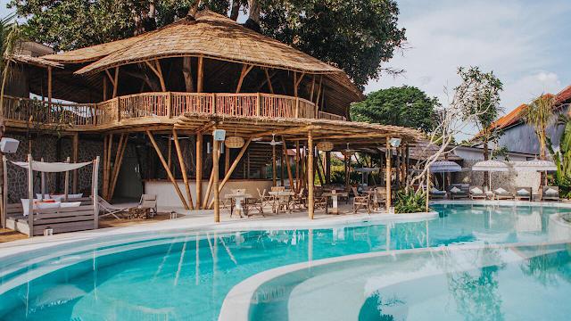 ARTOTEL Beach Club