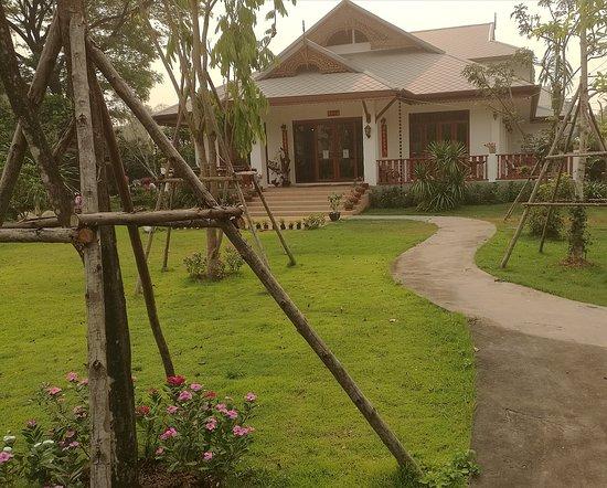 Baan Lungsom
