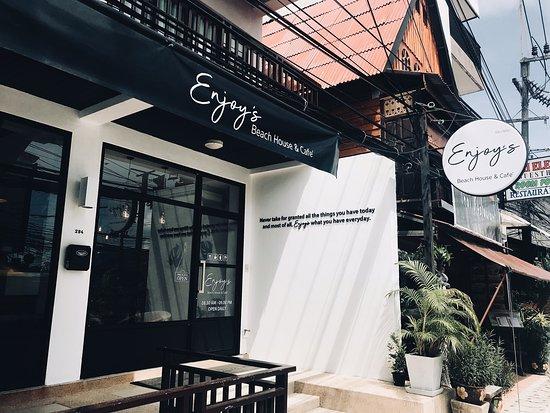 Enjoy's Beach House & Cafe'