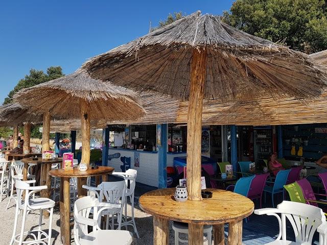 Batana Beach Bar