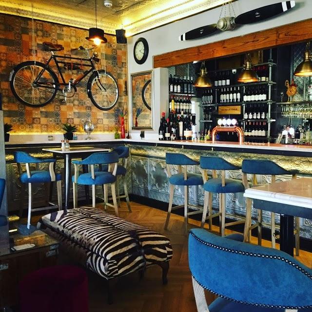 Lizettes Kitchen Bar & Restaurant