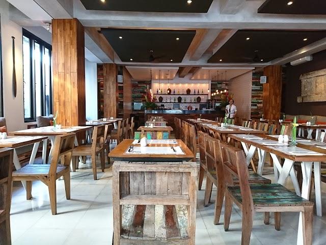 Mozzarella Restaurant & Bar