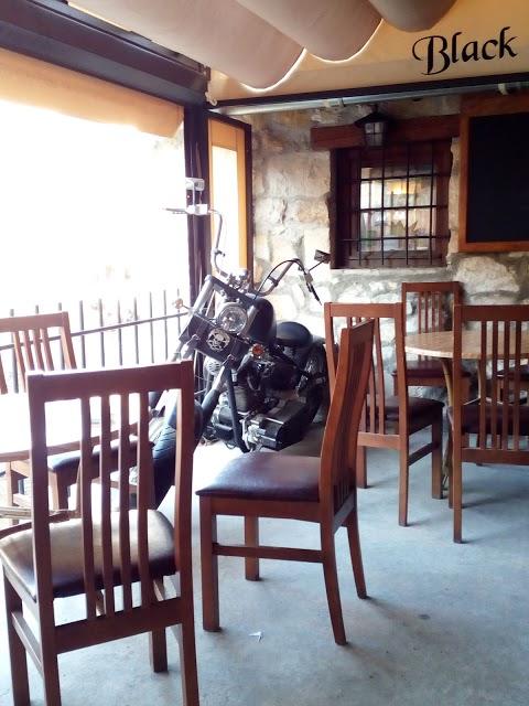 Black Dog Pub