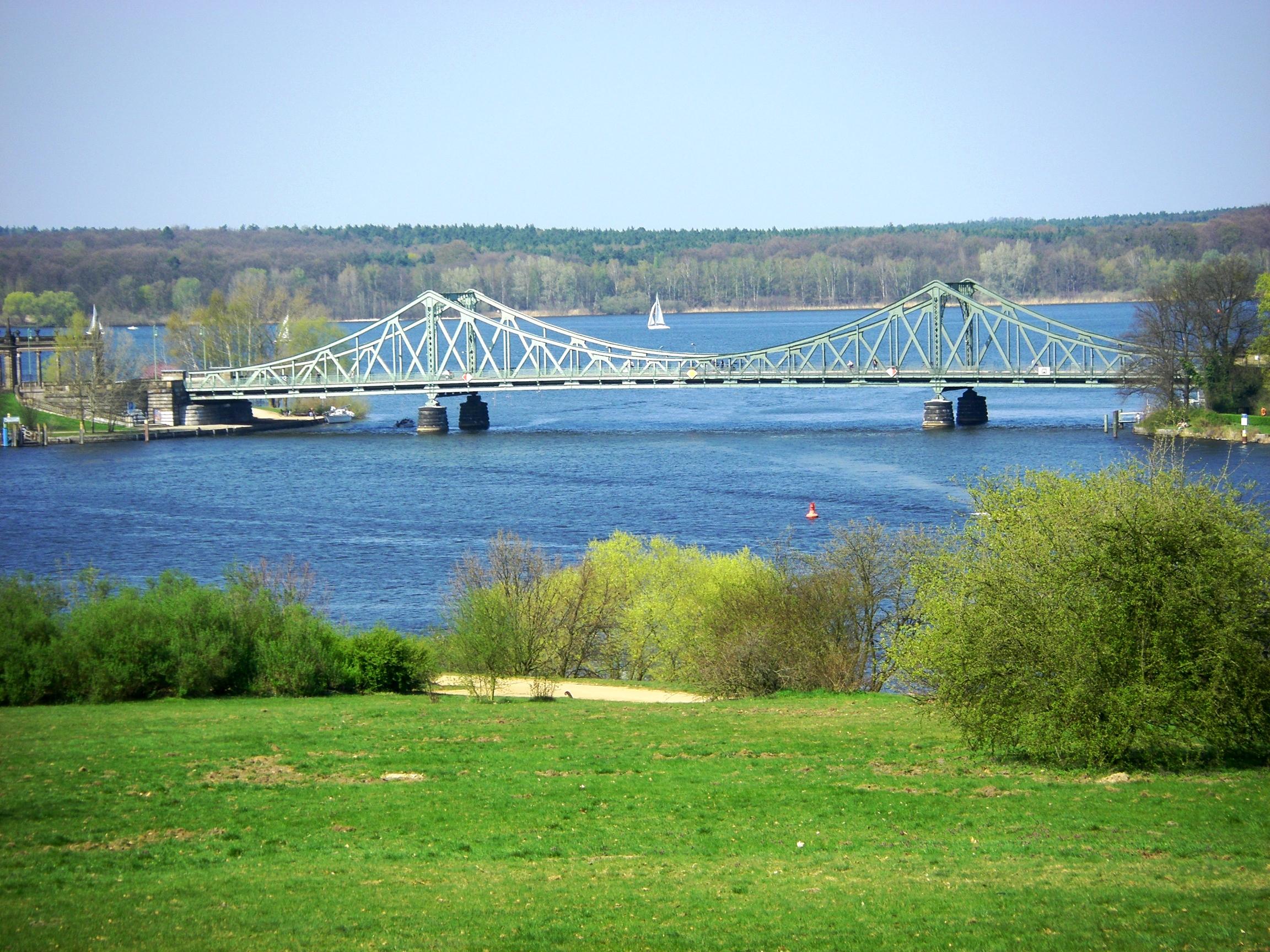 Glienicker Brücke
