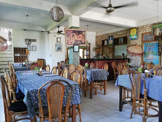 Warung Jegeg