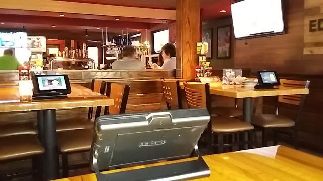Applebee's Grill + Bar