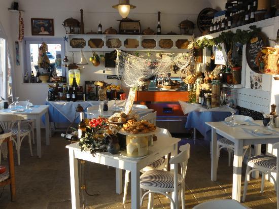 Mama Thira Tavern