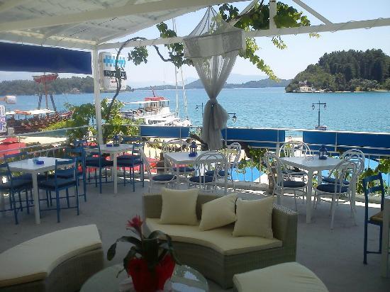 The Lounge