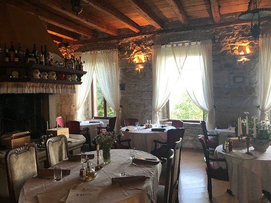 Gina restaurant