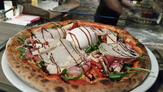 Loussa Pizza