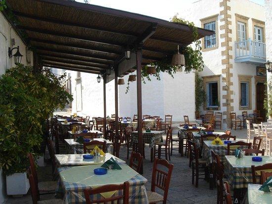 Vagellis Taverna