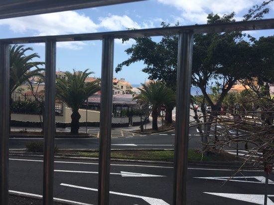 Manhattans Cocktail Bar