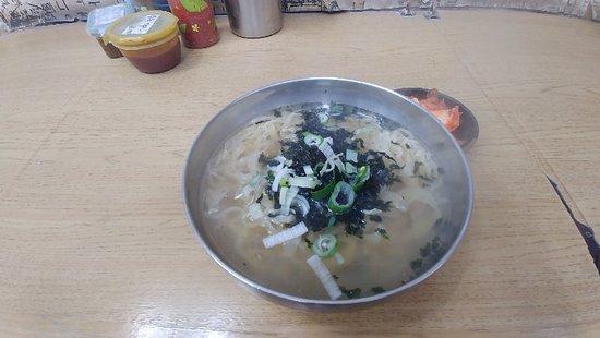 Halabeoji Handmade Noodles Soup