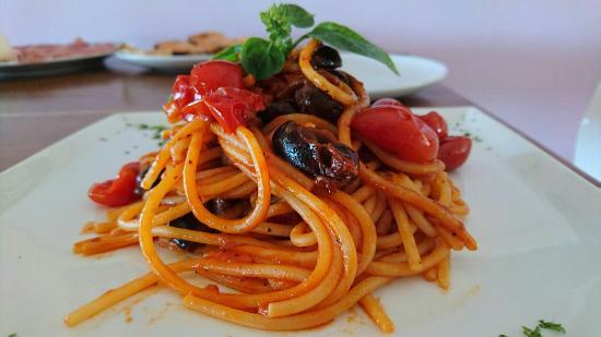 La Vita E Bella Restaurant Y Pizzeria