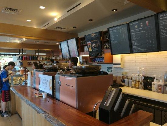 Starbucks Discovery Mall