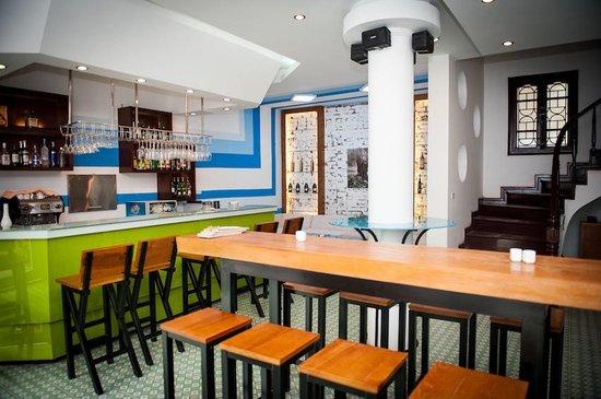 Daluva Restaurant