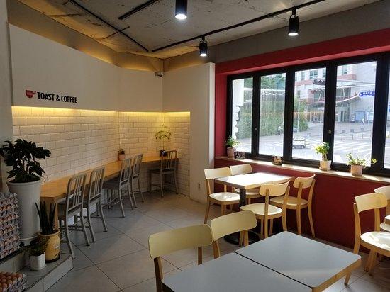 Isaac Toast Hongdae