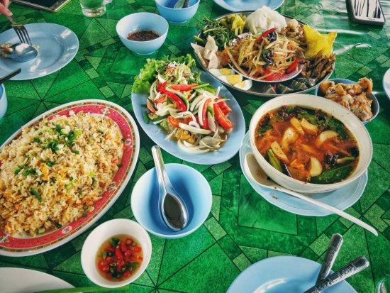 Ban Ruen Mai Ngam Resort Restaurant