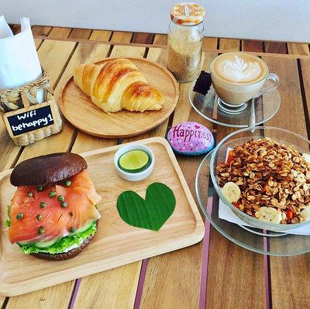 Mimi's Cafe