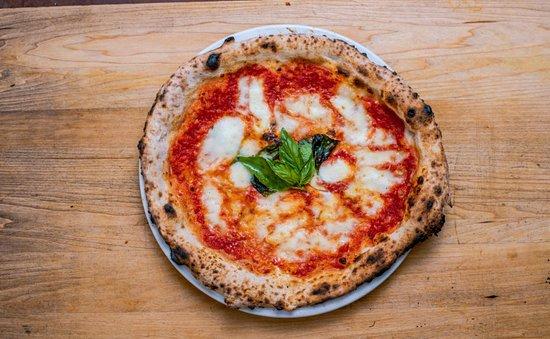 Loro Loco Vegetarian Vegan + Pizza Restaurant