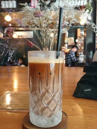 Hell Cafe Roastery Shop