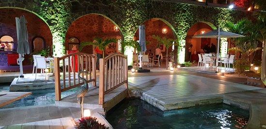 Hacienda Plaza