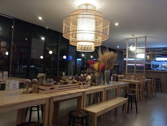 Chada Cafe & Restaurant