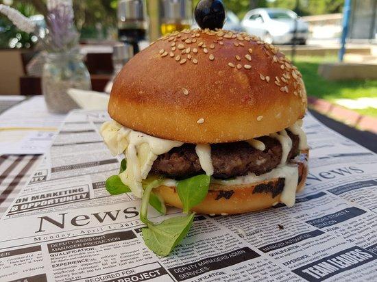 Burgers & More